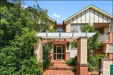 52 Baron St, Greenslopes, QLD 4120