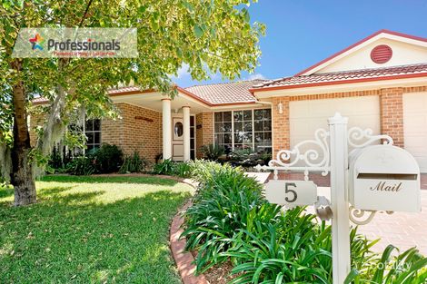5 Shortland St, Werrington County, NSW 2747