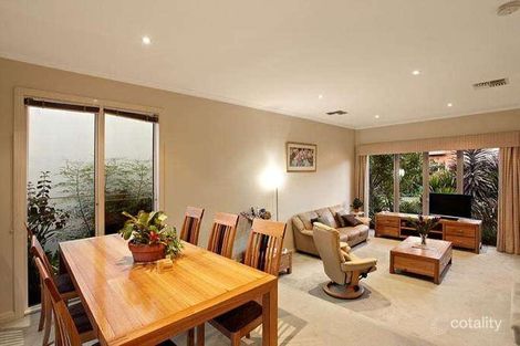 Property photo of 4 Strathaird Mews Port Melbourne VIC 3207