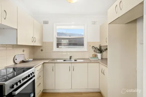 Property photo of 3/4 Grafton Avenue Figtree NSW 2525