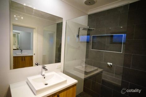 Property photo of 1/16 Woodland Street Wodonga VIC 3690