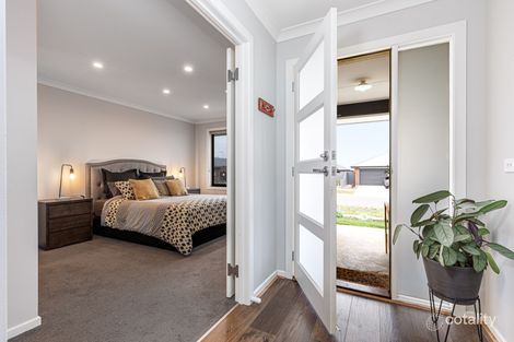 Property photo of 5 Wexford Street Alfredton VIC 3350