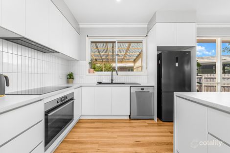 Property photo of 6 Flint Court Maffra VIC 3860