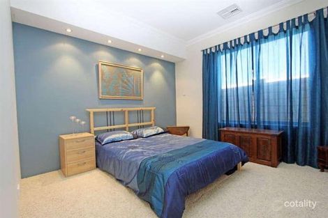 Property photo of 30 Hibbertia Follow Halls Head WA 6210