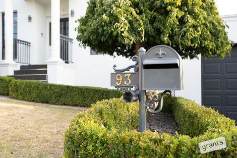 93 Montbrae Cct, Narre Warren North, VIC 3804