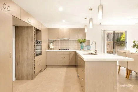 Property photo of 6 Alexander Close Mackenzie QLD 4156