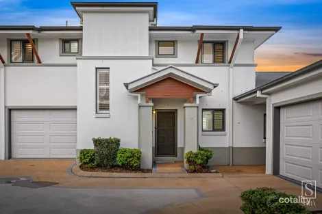 Property photo of 10/88 Greenway Circuit Mount Ommaney QLD 4074
