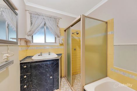 Property photo of 4 Dauntless Crescent Elizabeth Downs SA 5113