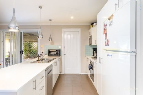 Property photo of 22 Zinfandel Circuit Cessnock NSW 2325