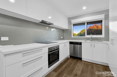 Property photo of 5/13 Endeavour Crescent Endeavour Hills VIC 3802