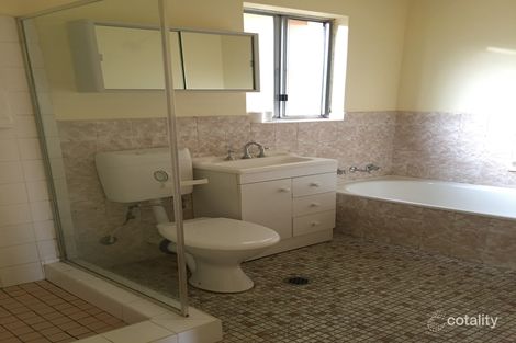 Property photo of 2/3 Velacia Place Queanbeyan NSW 2620
