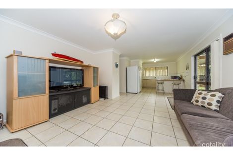 Property photo of 2/59 Milton Avenue Paradise Point QLD 4216