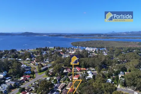 Property photo of 11 Gould Drive Lemon Tree Passage NSW 2319