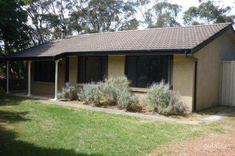 4 Cook Rd, Wentworth Falls, NSW 2782