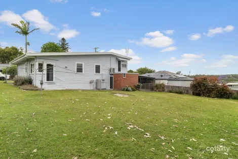 Property photo of 19 Elizabeth Street Fennell Bay NSW 2283