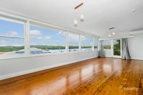 Property photo of 19 Elizabeth Street Fennell Bay NSW 2283