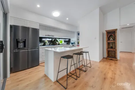 Property photo of 10 Haskins Street Baringa QLD 4551