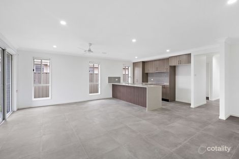 Property photo of 18 Grenache Crescent Cliftleigh NSW 2321