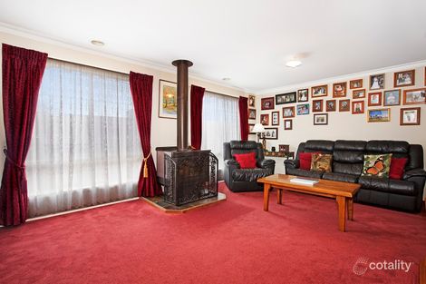 Property photo of 47 Roulston Way Wallan VIC 3756