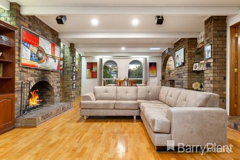 Property photo of 8 Pont Court Keysborough VIC 3173