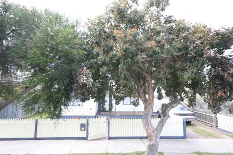 13 Beach Pde, Drumcondra, VIC 3215