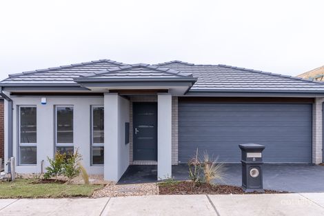 8 Canary View, Beveridge, VIC 3753