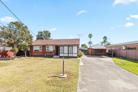 27 Woodview Rd, Oxley Park, NSW 2760