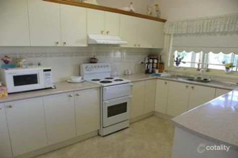 Property photo of 1/1 Bennelong Place Cowra NSW 2794
