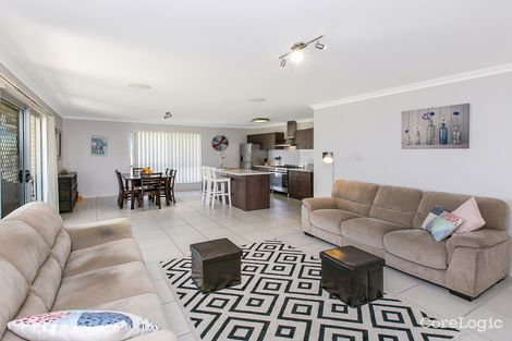 Property photo of 15 Copmanhurst Place Sumner QLD 4074