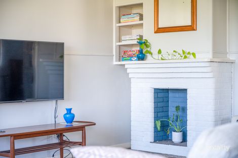 Property photo of 32 Anzac Avenue Cessnock NSW 2325