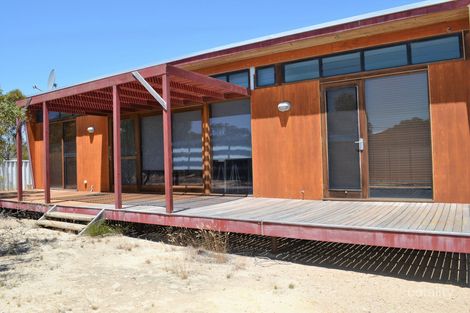 Property photo of 15 Collins Street Jerramungup WA 6337