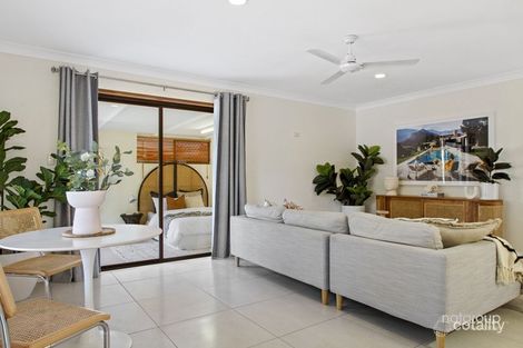 1/16 Cawthray St, Biggera Waters, QLD 4216