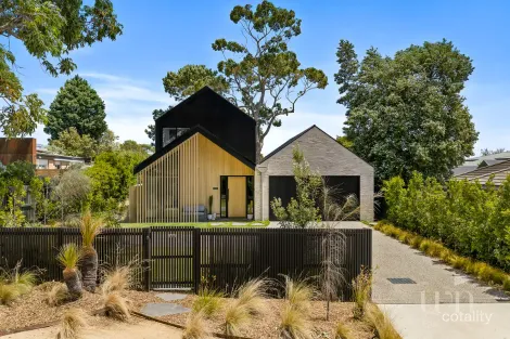 Property photo of 7 Ailsa Street Mount Martha VIC 3934