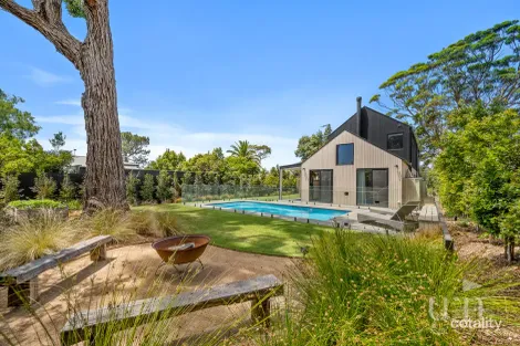 Property photo of 7 Ailsa Street Mount Martha VIC 3934