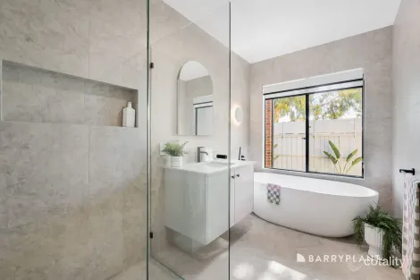 Property photo of 46 Buckley Street Doreen VIC 3754