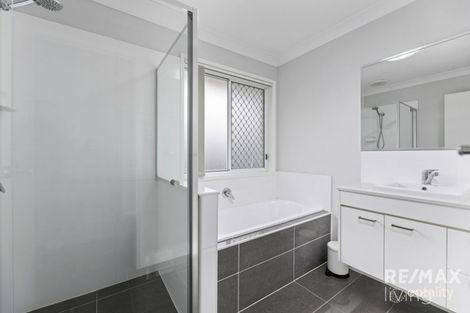 Property photo of 24 Nelson Court Morayfield QLD 4506