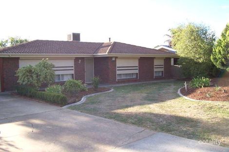 12 Malaga Cres, Wynn Vale, SA 5127