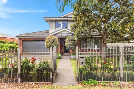 1/30 Woods St, Beaconsfield, VIC 3807