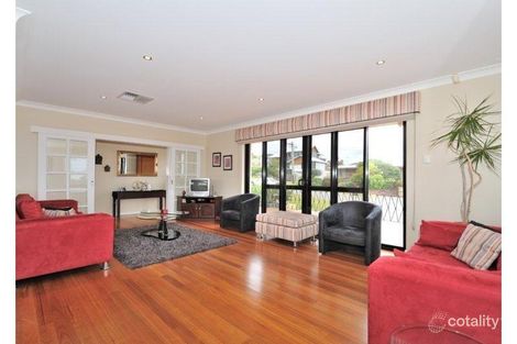 Property photo of 20 Gladman Way Karrinyup WA 6018