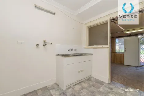 Property photo of 19 Tullamore Avenue Thornlie WA 6108