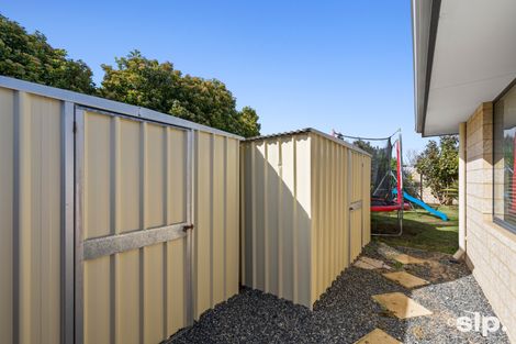 Property photo of 13 Frigate Way Wannanup WA 6210