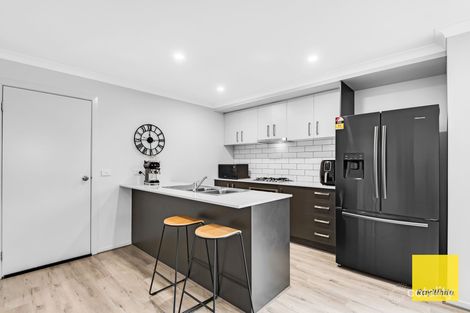 Property photo of 7 Horseradish Walk Truganina VIC 3029