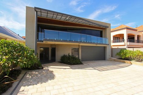 97 West Coast Dr, Watermans Bay, WA 6020