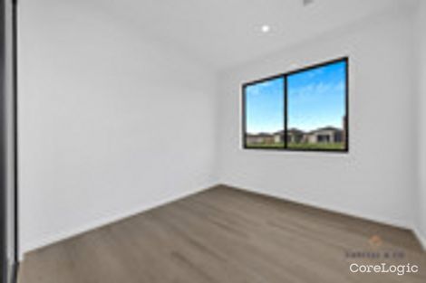 Property photo of 15 Grainger Drive Wollert VIC 3750