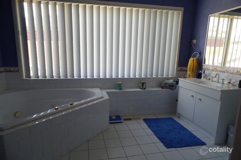 Property photo of 27 Lexton Drive Langwarrin VIC 3910