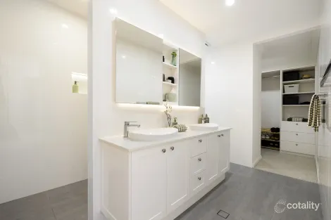 Property photo of 147 Mallawa Drive Palm Beach QLD 4221