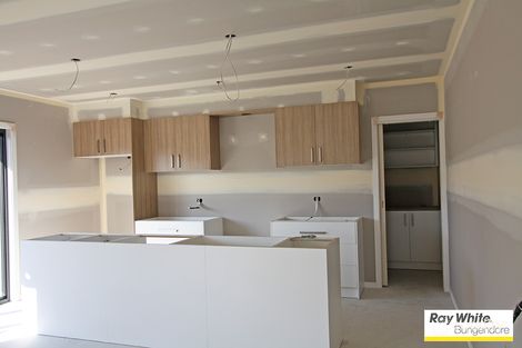 Property photo of 2 Bluskie Close Bungendore NSW 2621