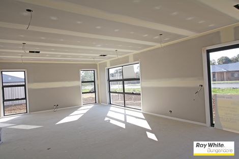 Property photo of 2 Bluskie Close Bungendore NSW 2621