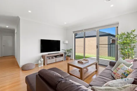 Property photo of 13 Eldorado Loop Mernda VIC 3754