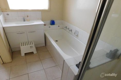 Property photo of 34 Hampshire Crescent Shepparton VIC 3630